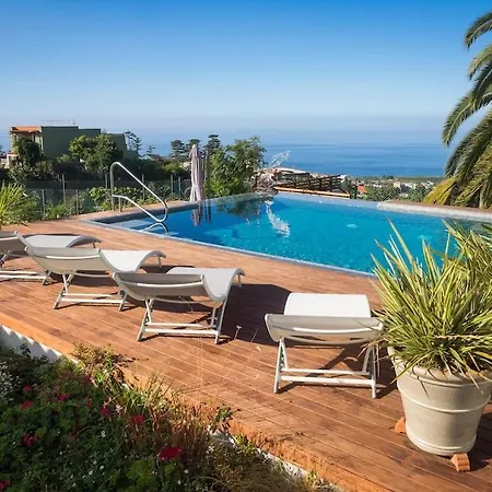 Vila Casa Vina: A Spectacular Away From It *