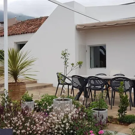 Вилла Casa Vina: A Spectacular Away From It *