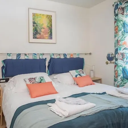 Casa Vina: A Spectacular Away From It *